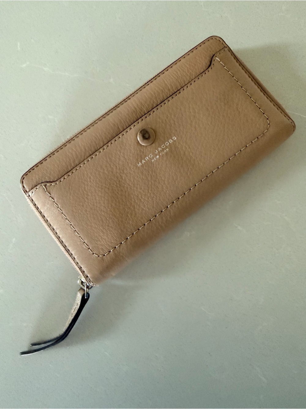 Marc Jacobs Beige Taupe Leather Zip Around Wallet